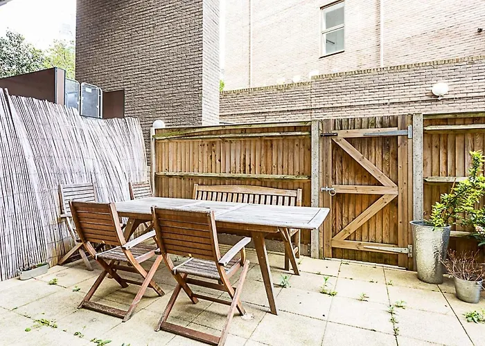Beautiful Open Plan Garden Flat